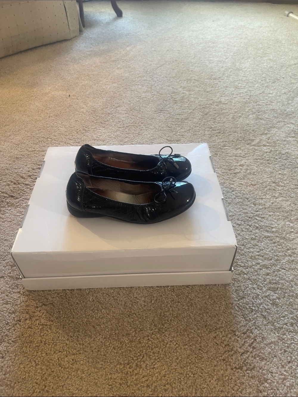 Classic Patent loafer  shoes with Bow